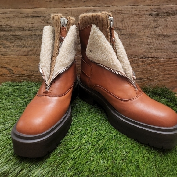 New Sam Edelman Linds Layered Booties Sz 9.0 - Picture 9 of 14